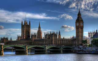 华体会app活动页？专坑粗心的人？先核对再操作？别等被盗号才后悔